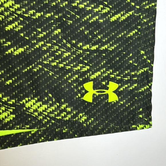 Under Armour Reblek Storm1 Board Swim Shorts Black and Neon Green Men’s Size 36 - Picture 4 of 11